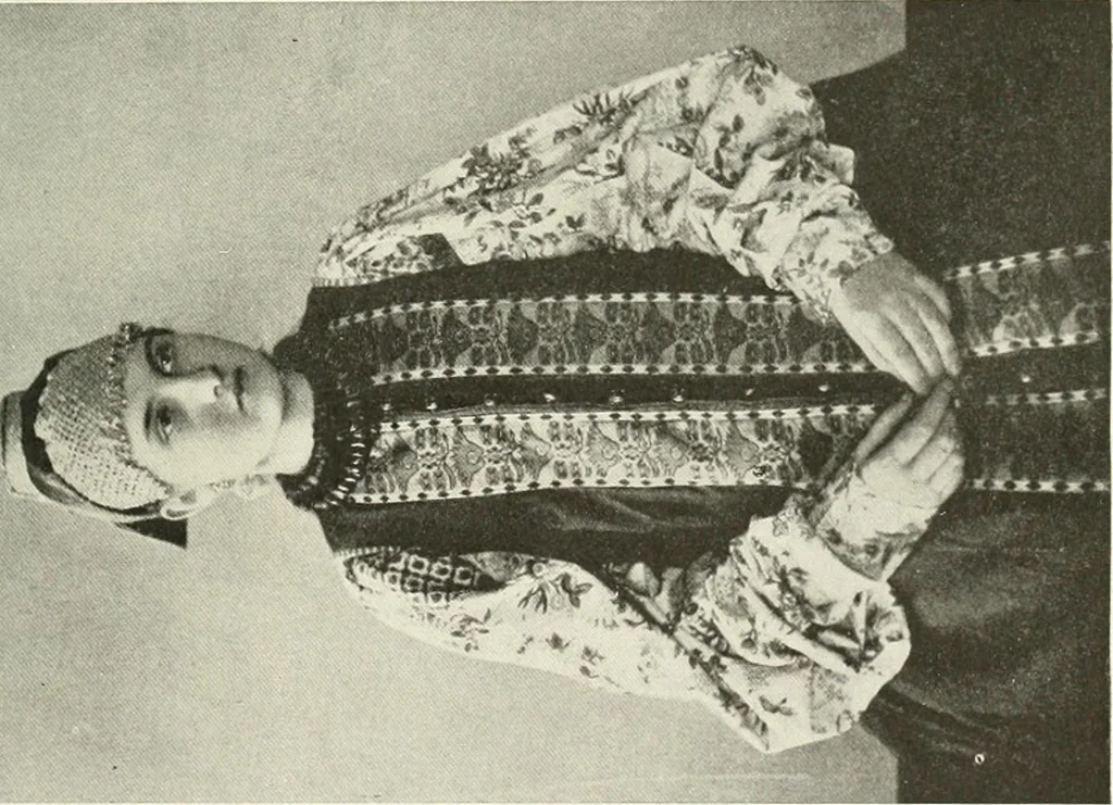 An illustration from Peasant art in Russia, 1912, leaf 50