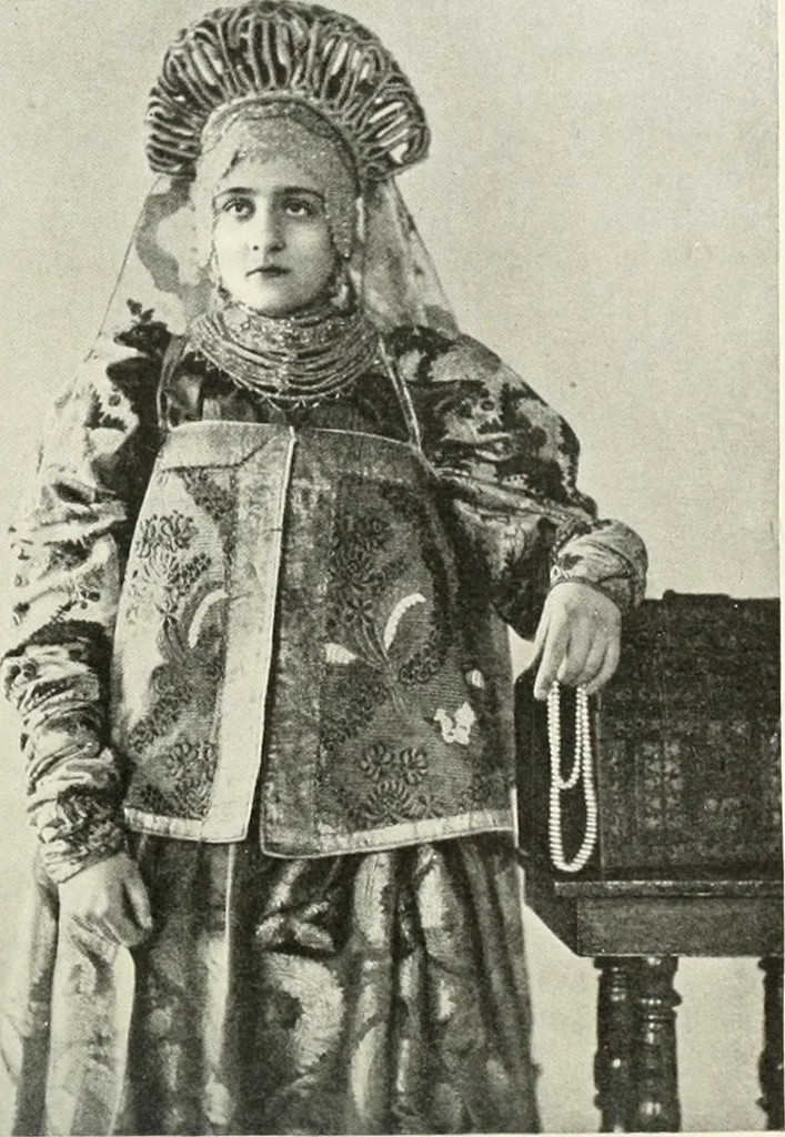 An illustration from Peasant art in Russia, 1912, leaf 55