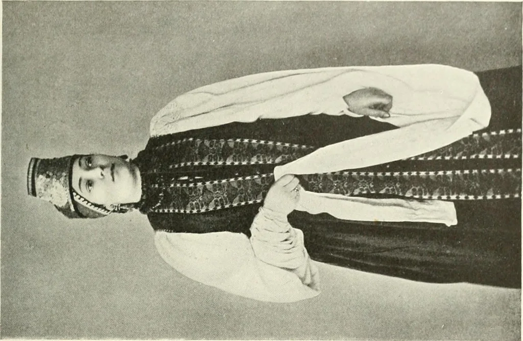 An illustration from Peasant art in Russia, 1912, leaf 58