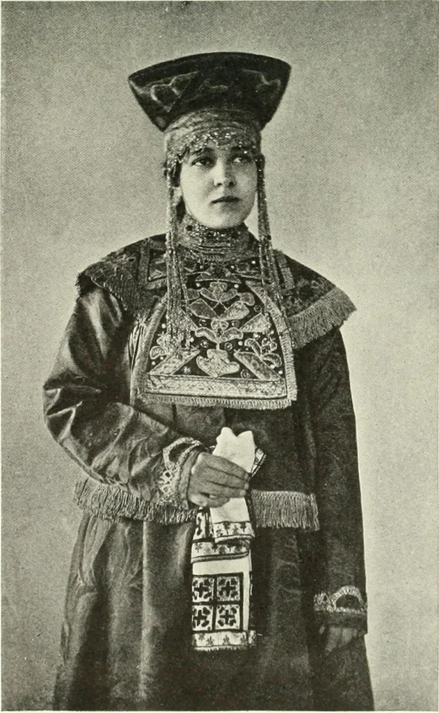 An illustration from Peasant art in Russia, 1912, leaf 58
