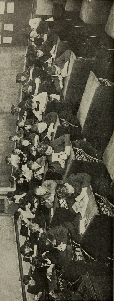 An illustration from Pencil and brush. Art in the Minneapolis schools .., 1916, leaf 13
