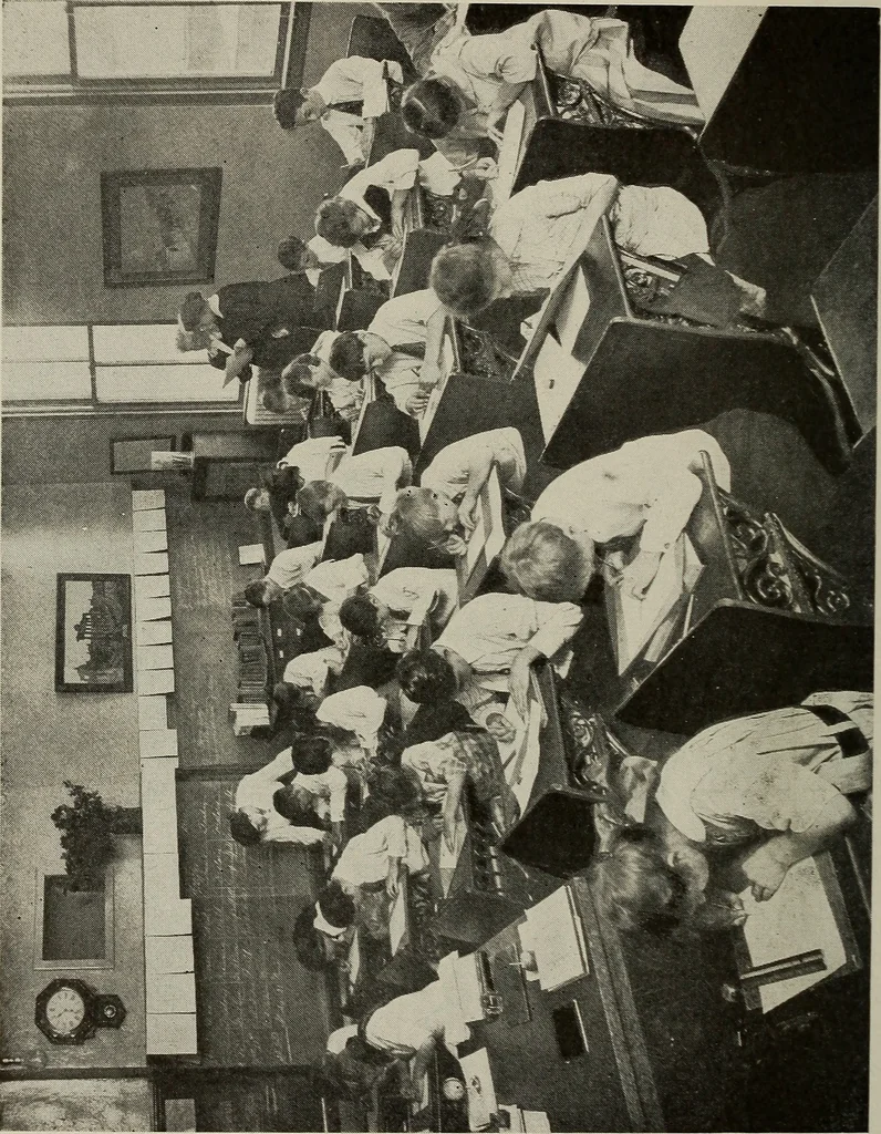 An illustration from Pencil and brush. Art in the Minneapolis schools .., 1916, leaf 21