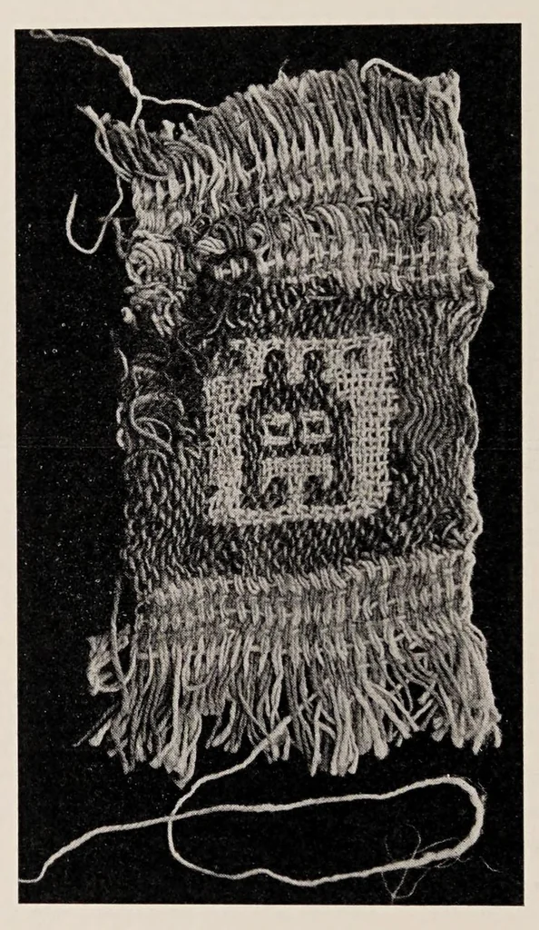An illustration from Peruvian fabrics, 1916, leaf 40
