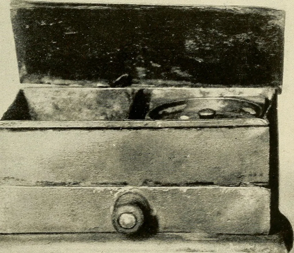 An illustration from The pewter collector : a guide to English pewter with some reference to foreign work, 1921, leaf 80
