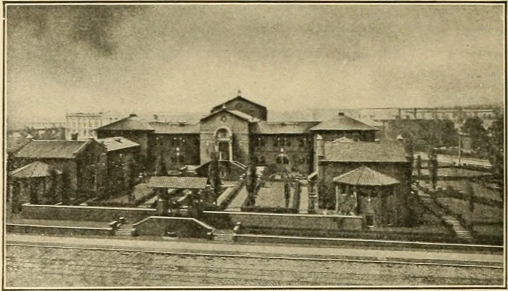 An illustration from Philadelphia’s architecture, by William F. Gray ... written for the City history society of Philadelphia and read at the meeting of Wednesday, February 9th, 1910, 1915, leaf 37