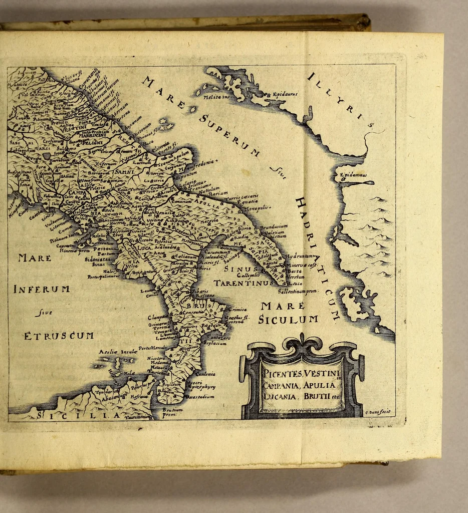 An illustration from Philippi Cluveri[i] Introductionis in universam geographiam, tam veterem quam novam ,libri VI. : Tabulis æneis illustrati, & gemino indice aucti. Cui adjuncta est Danielis Heinsii Oratio in obitum ejusdem Philippi Cluveri[i], 1641, leaf 167