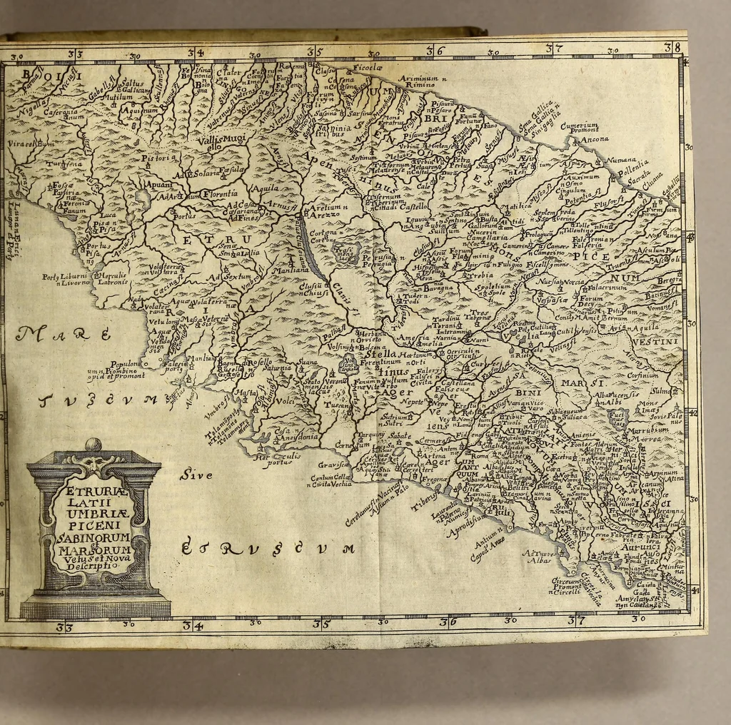 An illustration from Philippi Cluverii Introductio in omnem geographiam veterem aeque ac novam, 1694, leaf 339