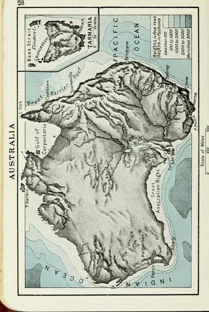 An illustration from Philips' pictorial pocket atlas and gazetteer, 1900, leaf 39