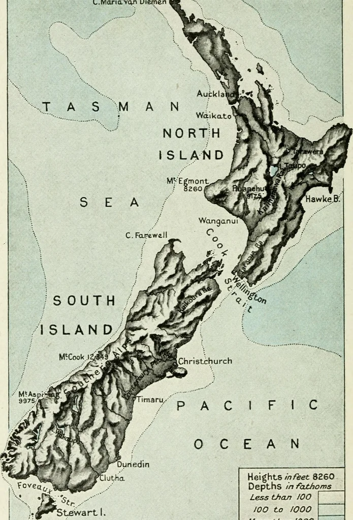 An illustration from Philips' pictorial pocket atlas and gazetteer, 1900, leaf 43