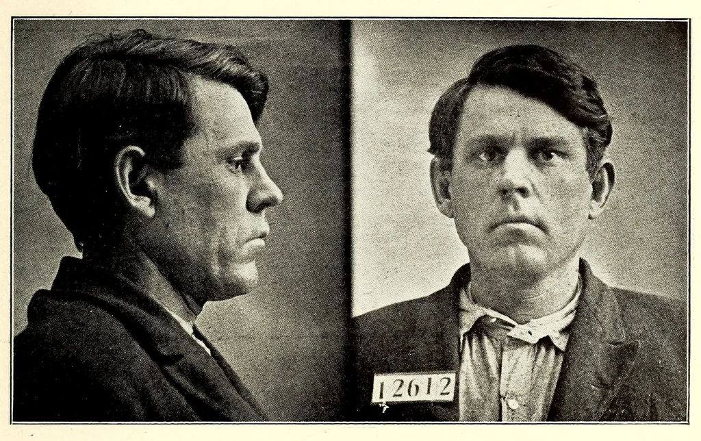 An illustration from Photographs, descriptions and records of persons charged with violation of the postal laws, 1916, leaf 165