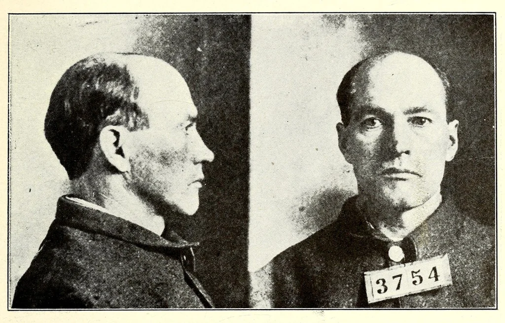 An illustration from Photographs, descriptions and records of persons charged with violation of the postal laws, 1916, leaf 271