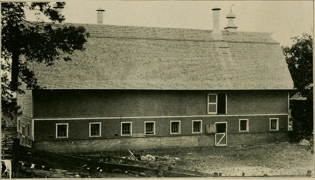 An illustration from Photographs and letters : some Gordon-Vantine barns and what their owners think of them., 1918, leaf 11