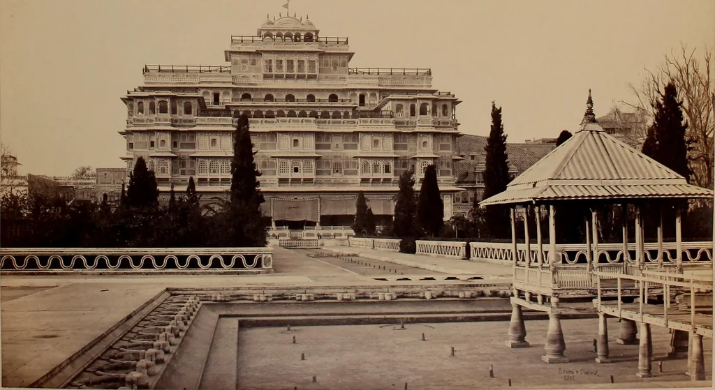 An illustration from Photographs of architecture and scenery in Gujarat and Rajputana, 1874, leaf 102