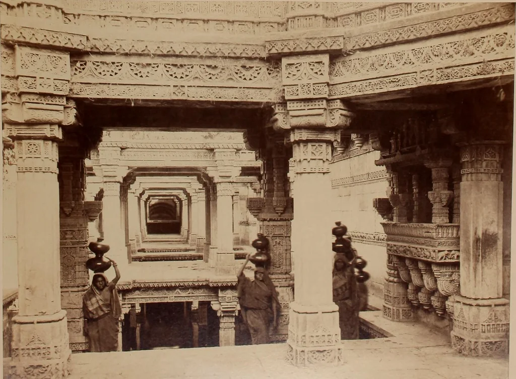 An illustration from Photographs of architecture and scenery in Gujarat and Rajputana, 1874, leaf 14