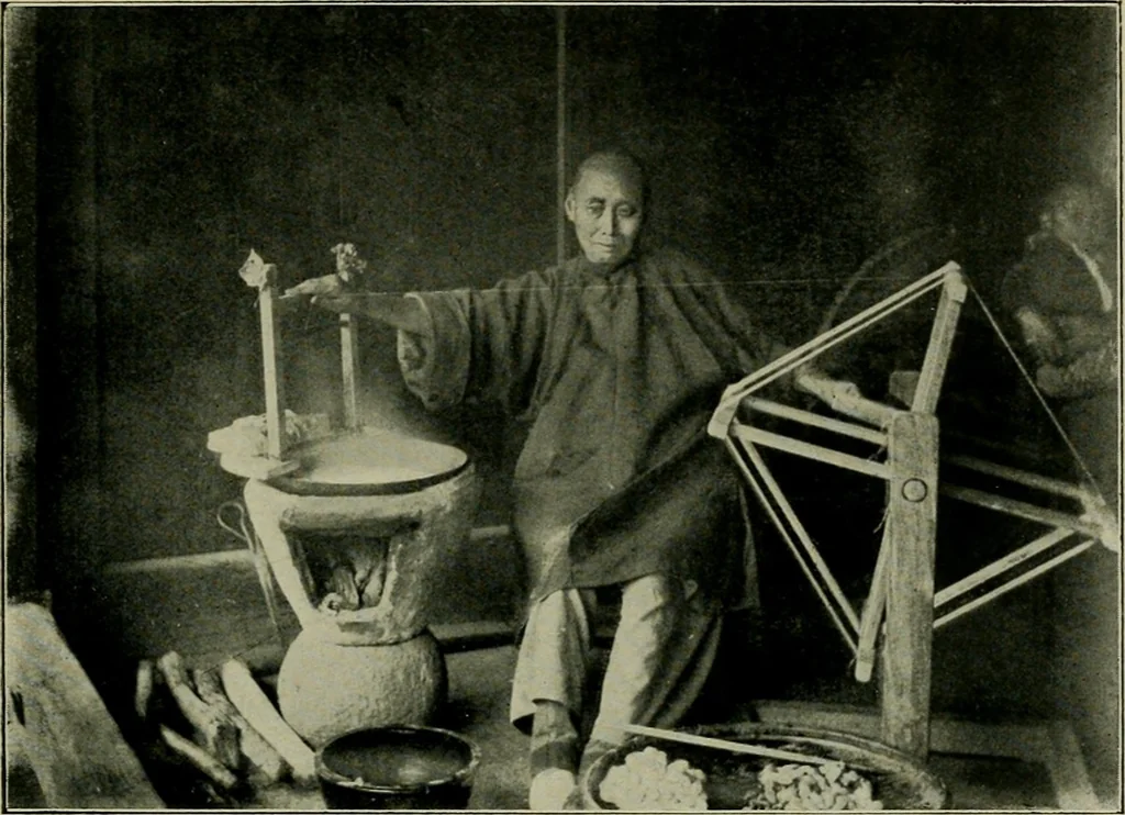 An illustration from Chinese pictures : notes on photographs made in China, 1900, leaf 106