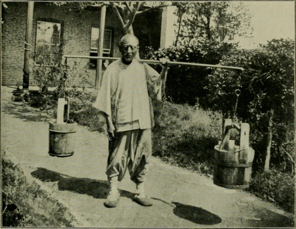 An illustration from Chinese pictures : notes on photographs made in China, 1900, leaf 120