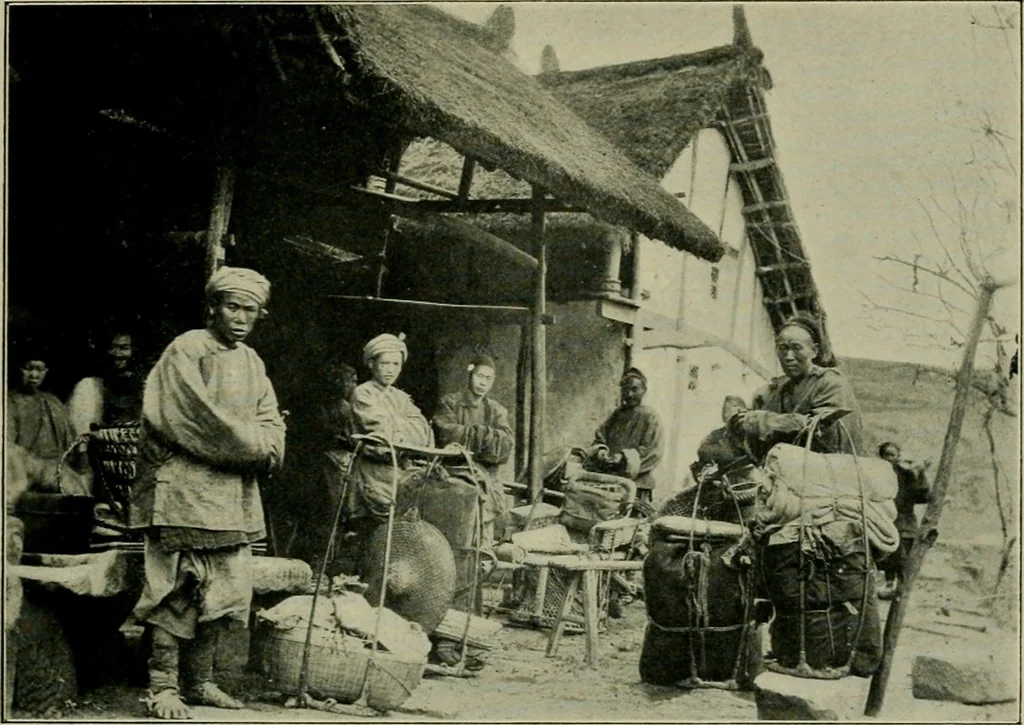 An illustration from Chinese pictures : notes on photographs made in China, 1900, leaf 28