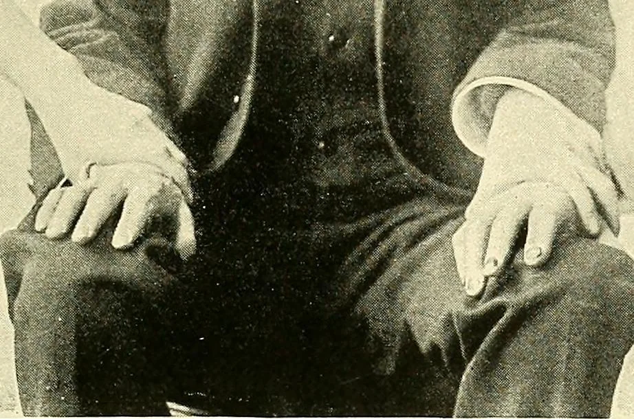 An illustration from The physical phenomena of spiritualism, fraudulent and genuine : being a brief account of the most important historical phenomena, a criticism of their evidential value, and a complete exposition of the methods employed in fraudulently reproducing the same, 1907, leaf 220