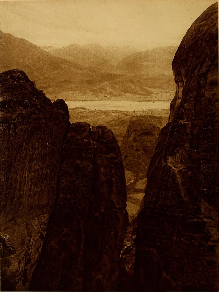 An illustration from ...Picturesque Greece architecture, landscape, life of the people, 1922, leaf 153