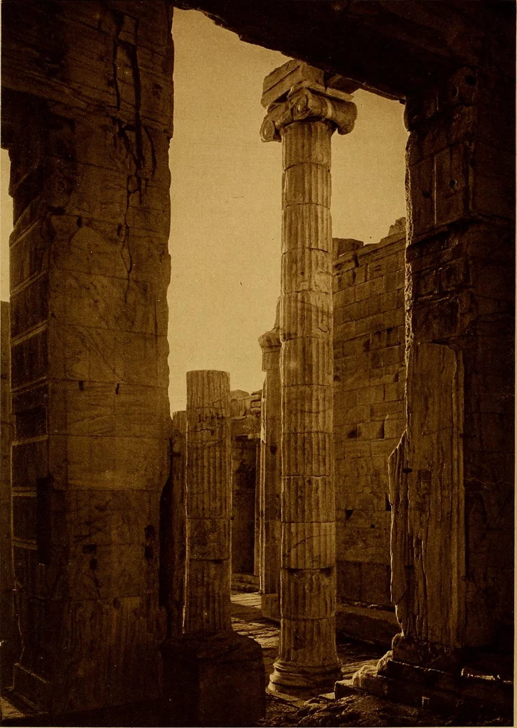 An illustration from ...Picturesque Greece architecture, landscape, life of the people, 1922, leaf 21