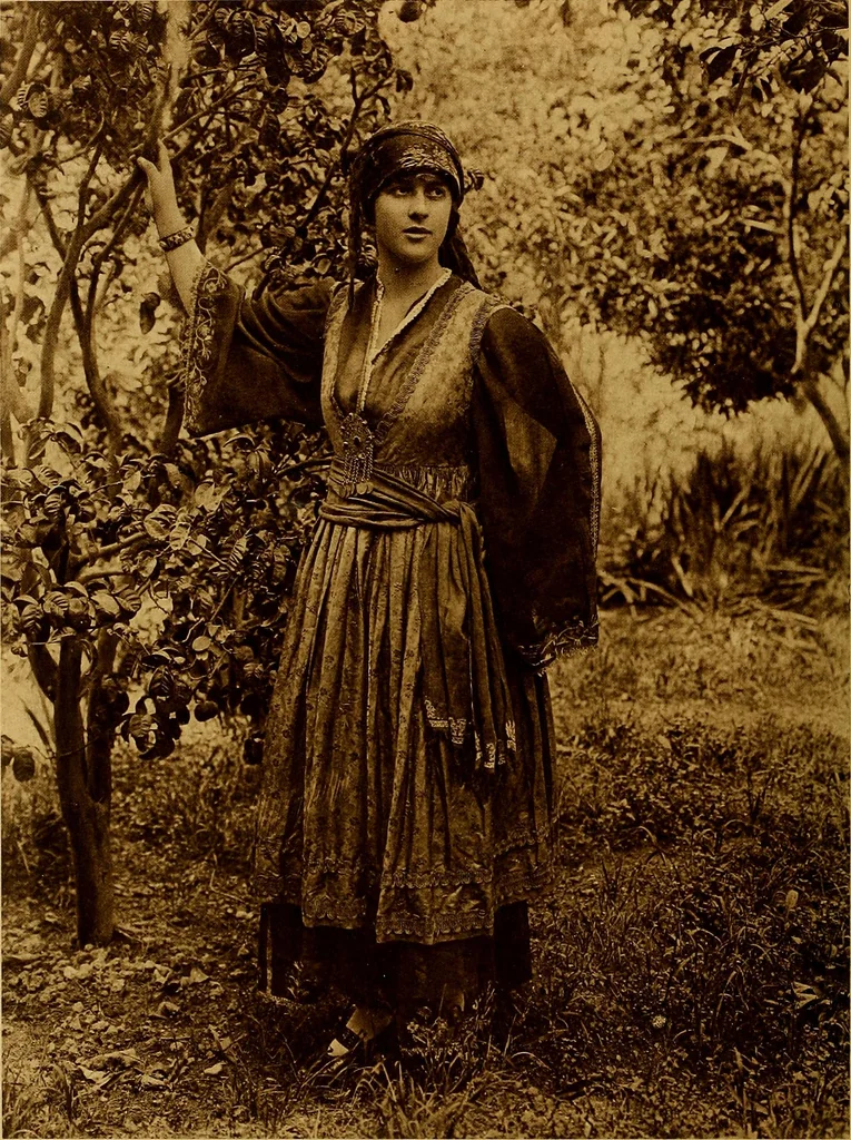 An illustration from ...Picturesque Greece architecture, landscape, life of the people, 1922, leaf 59