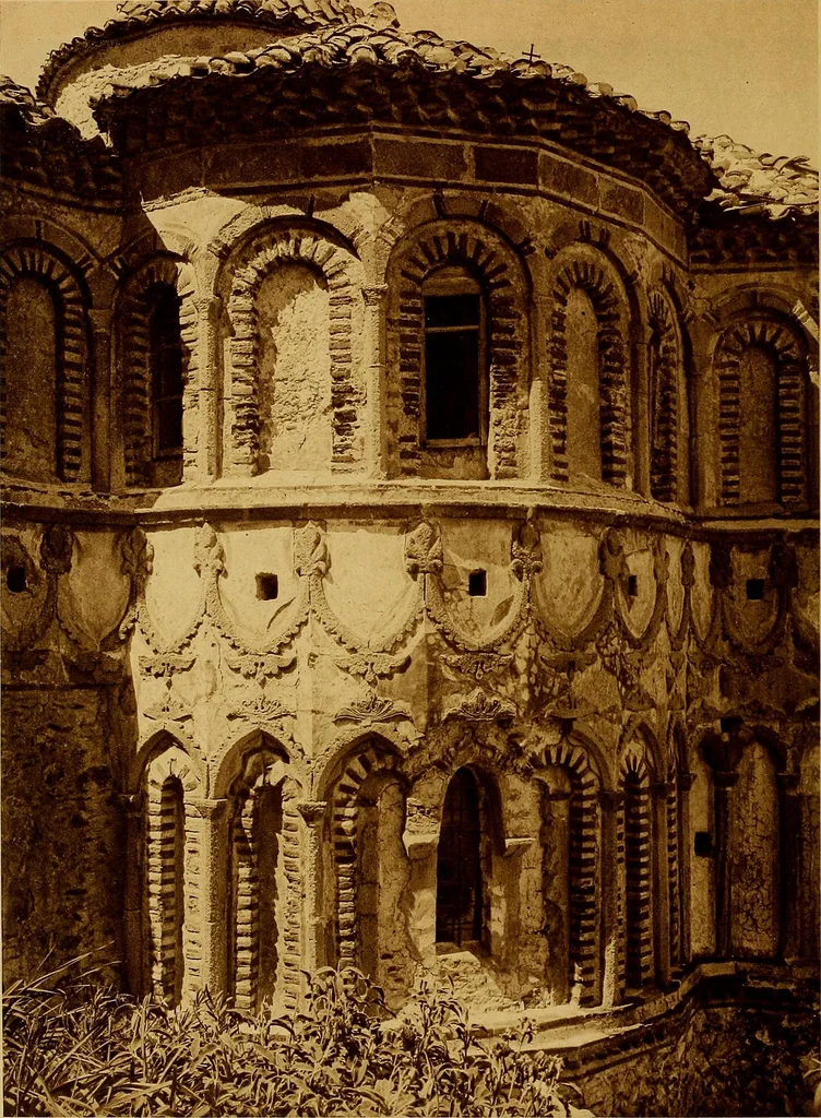 An illustration from ...Picturesque Greece architecture, landscape, life of the people, 1922, leaf 97