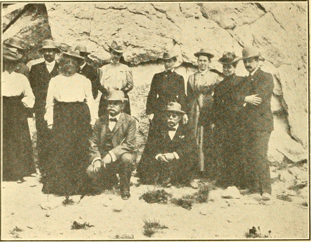 An illustration from Pilgrimage of Mary commandery no. 36, Knights templar of Pennsylvania to the Twenty-ninth triennial conclave of the Grand encampment U.S. at San Francisco, Cal, 1904, leaf 31