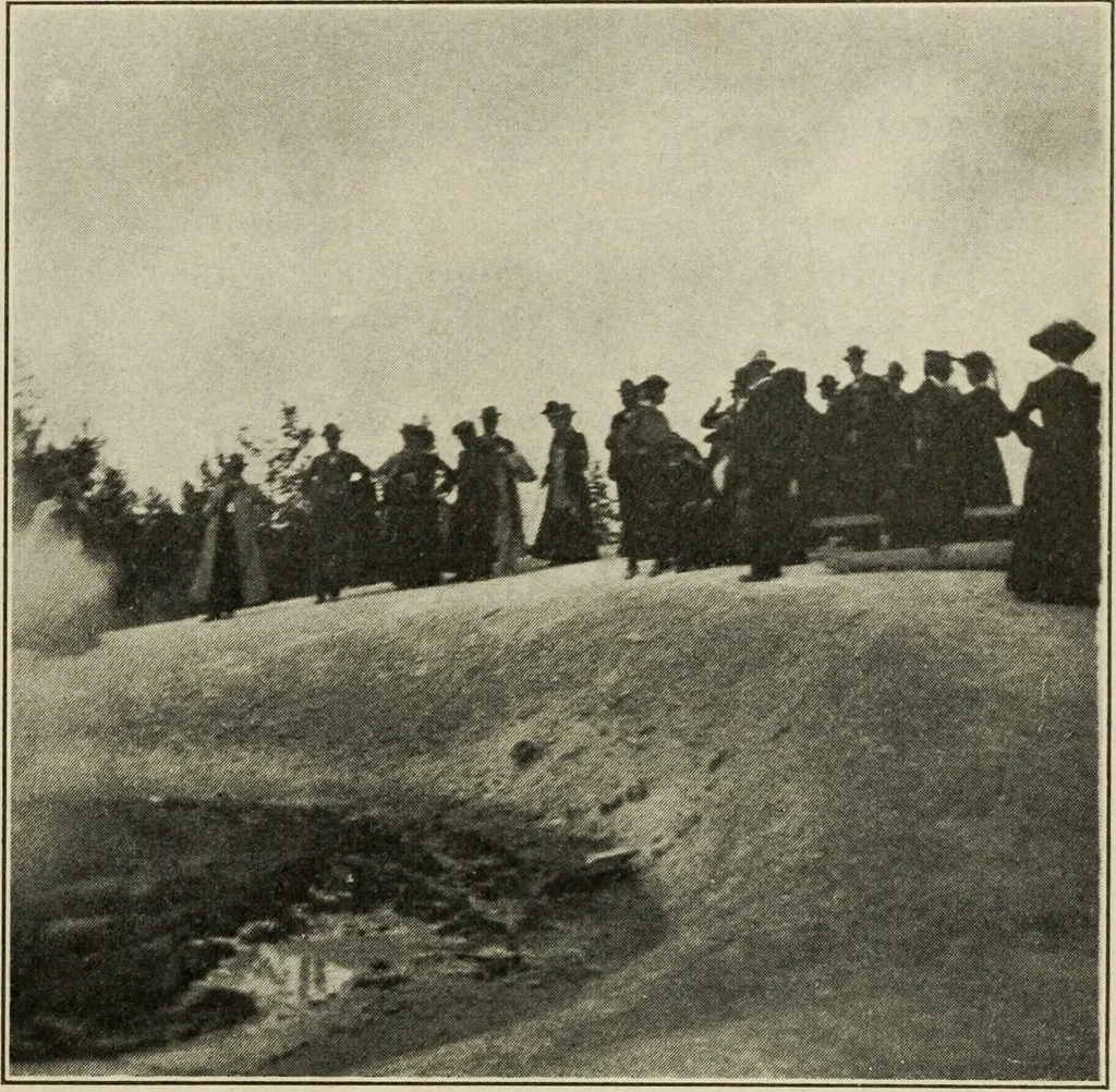 An illustration from Pilgrimage of Mary commandery no. 36, Knights templar of Pennsylvania to the Twenty-ninth triennial conclave of the Grand encampment U.S. at San Francisco, Cal, 1904, leaf 11