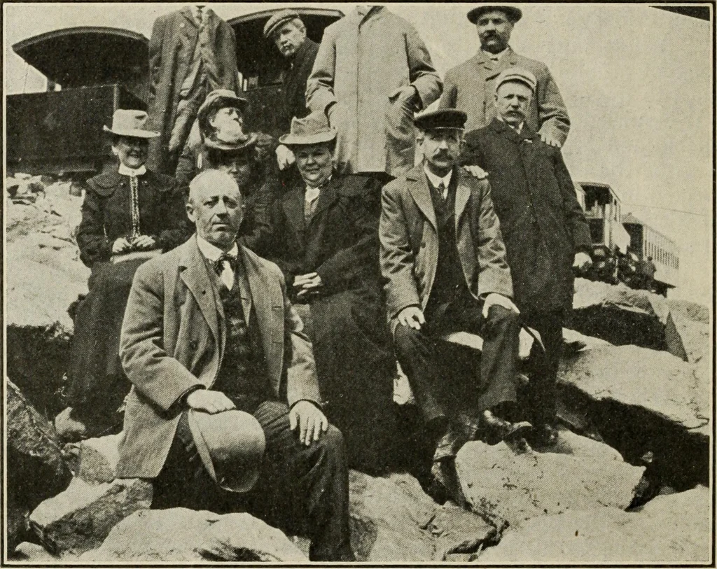 An illustration from Pilgrimage of Mary commandery no. 36, Knights templar of Pennsylvania to the Twenty-ninth triennial conclave of the Grand encampment U.S. at San Francisco, Cal, 1904, leaf 159