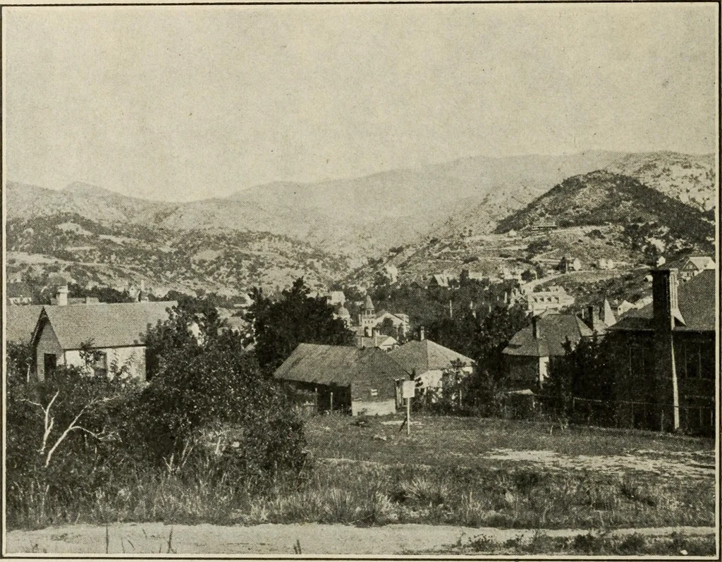 An illustration from Pilgrimage of Mary commandery no. 36, Knights templar of Pennsylvania to the Twenty-ninth triennial conclave of the Grand encampment U.S. at San Francisco, Cal, 1904, leaf 161