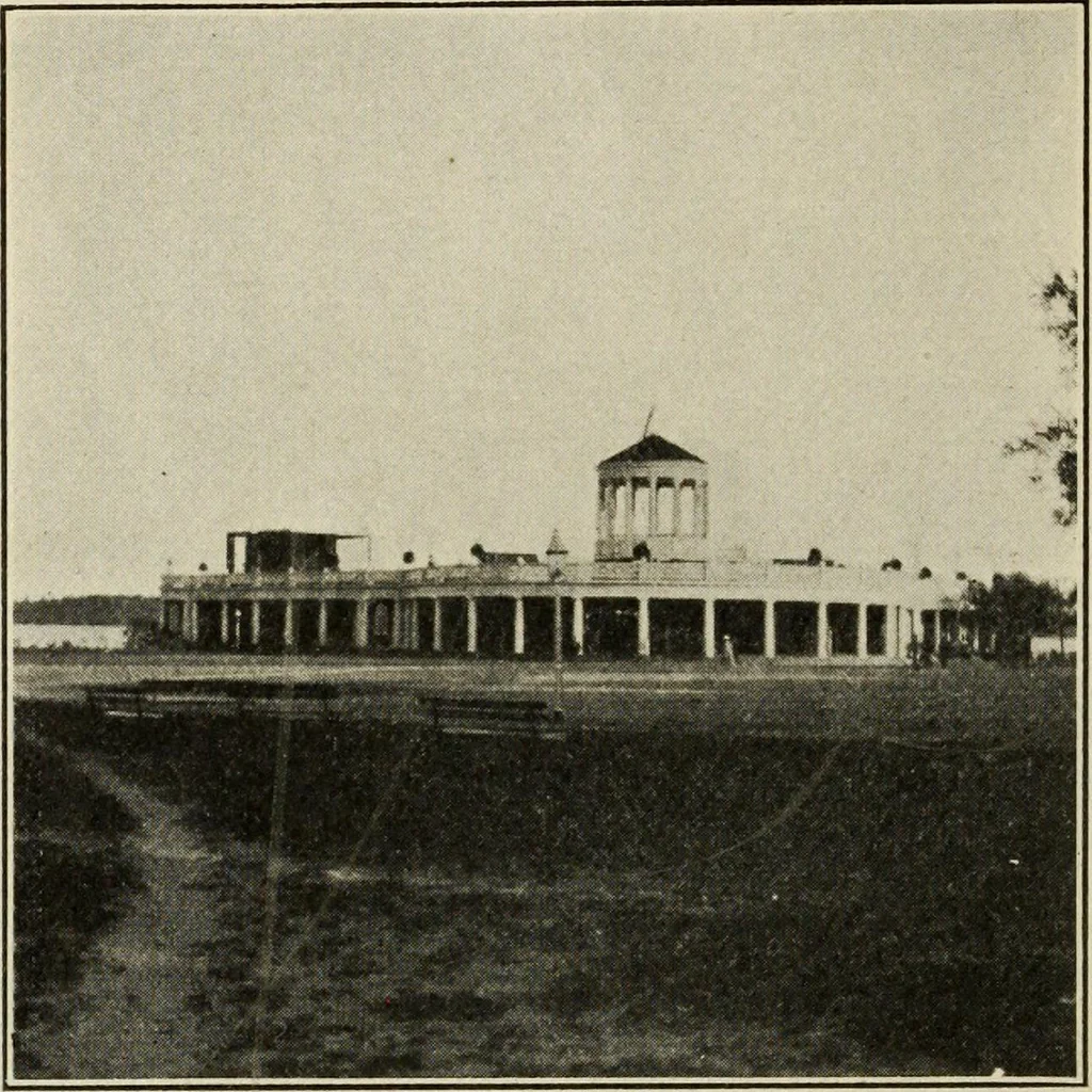 An illustration from Pilgrimage of Mary commandery no. 36, Knights templar of Pennsylvania to the Twenty-ninth triennial conclave of the Grand encampment U.S. at San Francisco, Cal, 1904, leaf 17