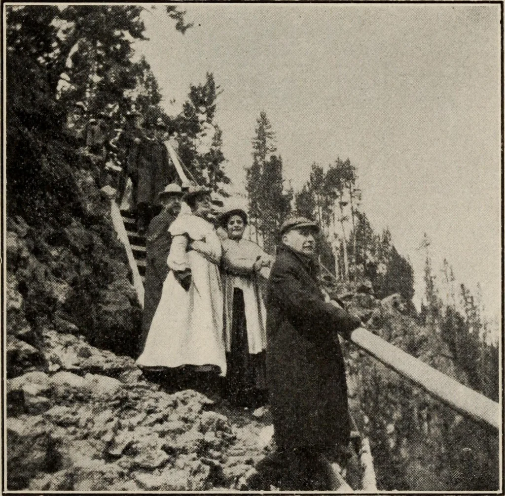 An illustration from Pilgrimage of Mary commandery no. 36, Knights templar of Pennsylvania to the Twenty-ninth triennial conclave of the Grand encampment U.S. at San Francisco, Cal, 1904, leaf 66
