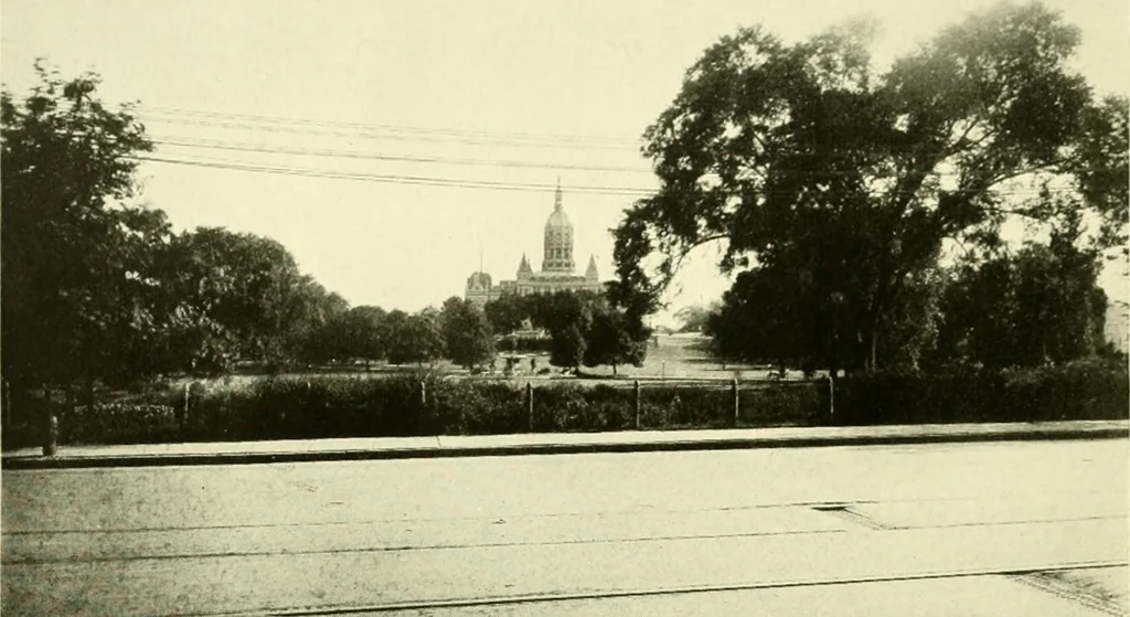 An illustration from A plan of the city of Hartford. Preliminary report by Carrere & Hastings, advisory architects, to the Commission on the city plan of the city of Hartford, Connecticut, in relation to the rectification of the present plan and the development and extension of the city, 1912, leaf 55