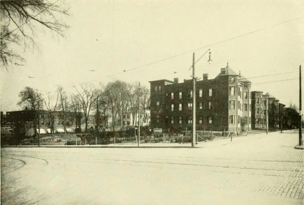 An illustration from A plan of the city of Hartford. Preliminary report by Carrere & Hastings, advisory architects, to the Commission on the city plan of the city of Hartford, Connecticut, in relation to the rectification of the present plan and the development and extension of the city, 1912, leaf 63