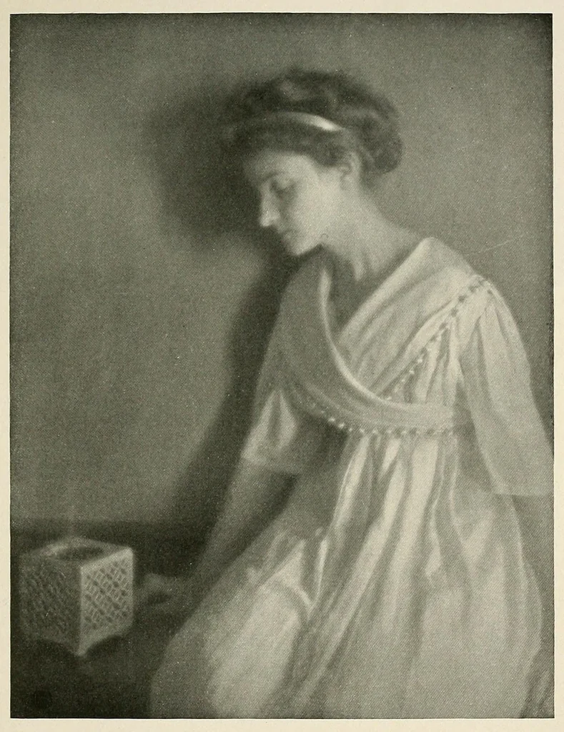 An illustration from Platinum print : journal of personal expression, 1913, leaf 7