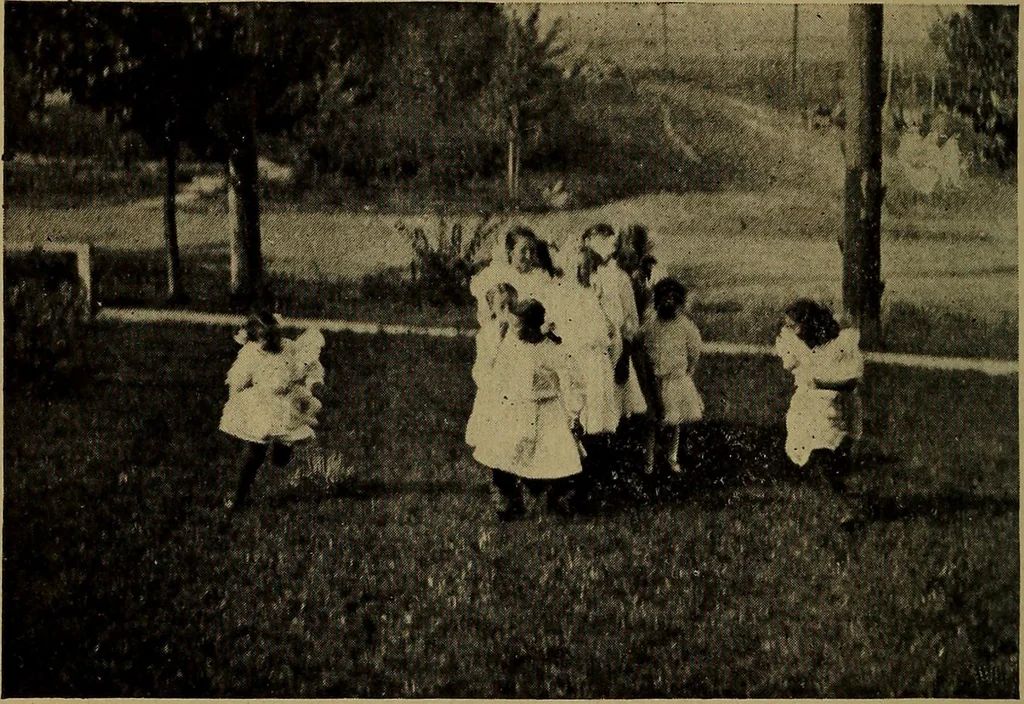 An illustration from Play, comprising games for the kindergarten, playground, schoolroom and college; how to coach and play girls' basket-ball, etc, 1912, leaf 151