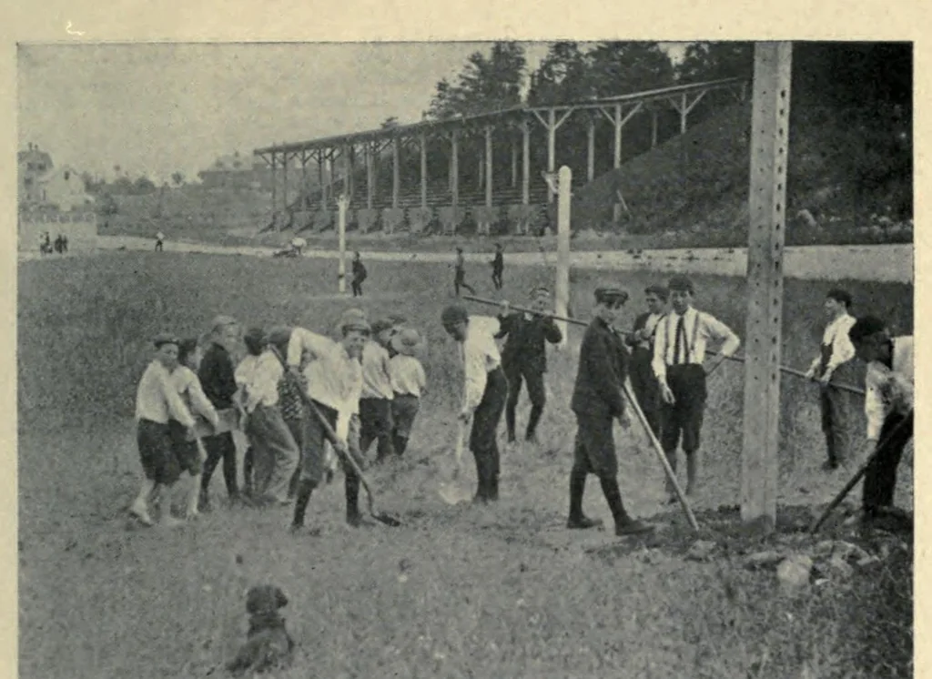 An illustration from Play, comprising games for the kindergarten playground, schoolroom, and college, how to coach and play girls' basket-ball, etc, 1910, leaf 89