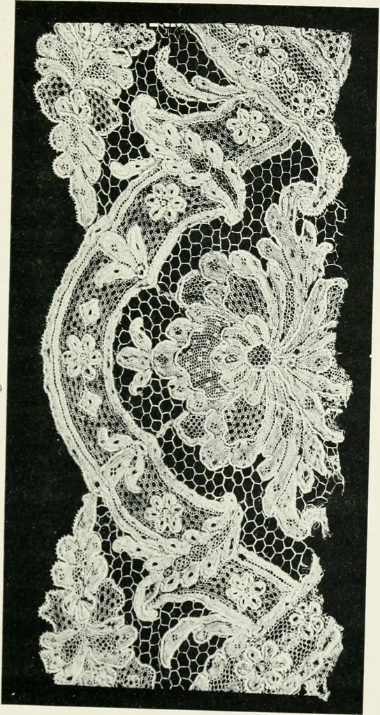 An illustration from Point and pillow lace : a short account of various kinds ancient and modern, and how to recognize them, 1899, leaf 124