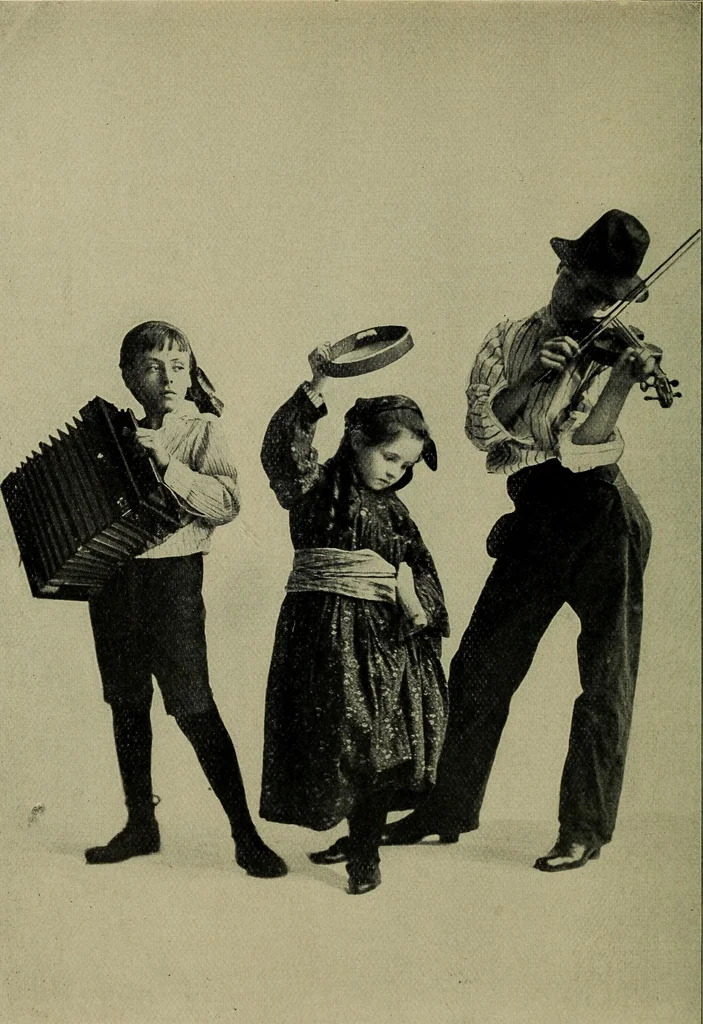 An illustration from Popular amusements for in and out of doors, embracing nine books in one volume, 1902, leaf 203