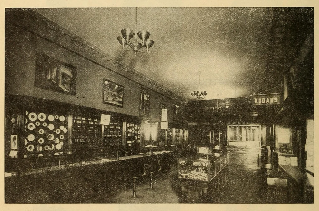 An illustration from Popular electricity in plain English, 1908, leaf 60