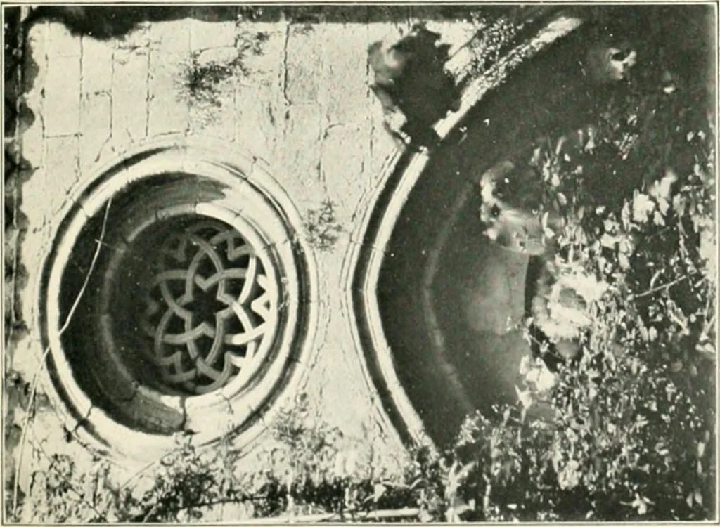 An illustration from Portuguese architecture, 1908, leaf 102