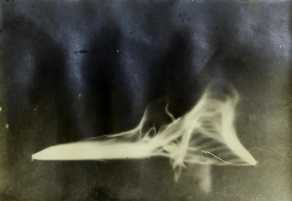 An illustration from Potential stresses in dielectrics, 1912, leaf 88