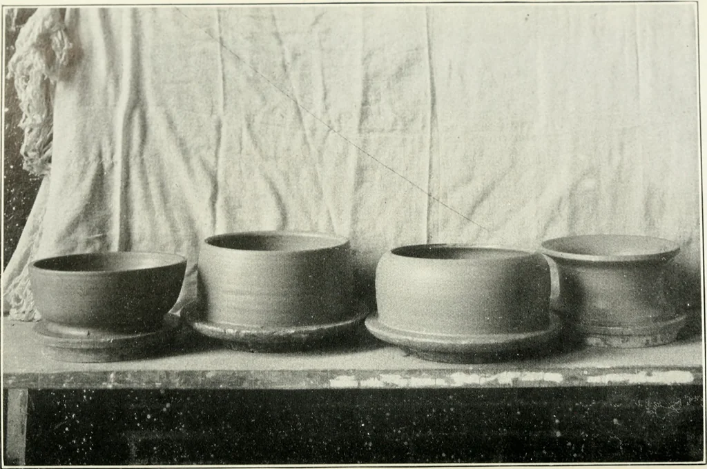 An illustration from The potter's craft: a practical guide for the studio and workshop, 1910, leaf 126