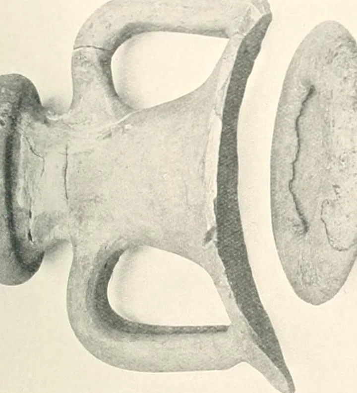 An illustration from The pottery found at Silchester : a descriptive account of the pottery recovered during the excavations on the site of the Romano-British city of Calleva Atrebatum at Silchester, Hants., and deposited in the Reading Museum, 1916, leaf 474