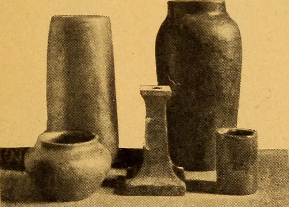 An illustration from Pottery making: an illustrated text book on art pottery making for teachers and artists, 1914, leaf 70