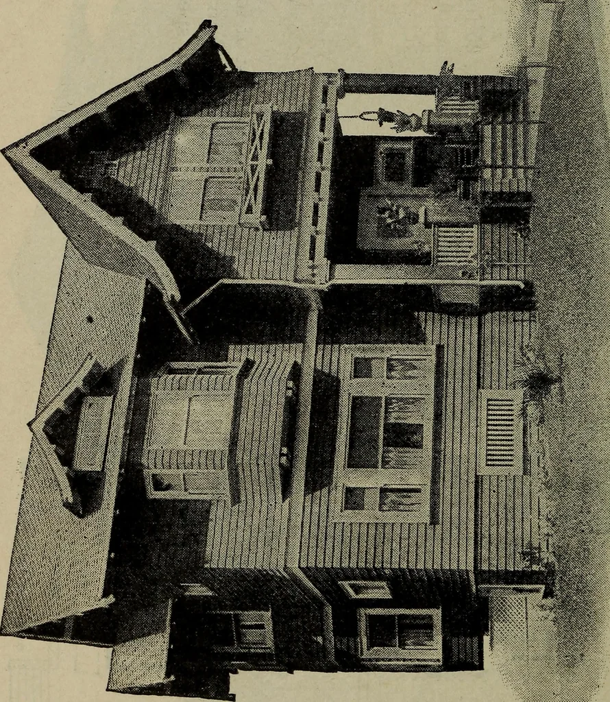 An illustration from Practical bungalows and cottages for town and country, perspective views and floor plans for three hundred low and medium priced houses and bungalows .., 1916, leaf 513