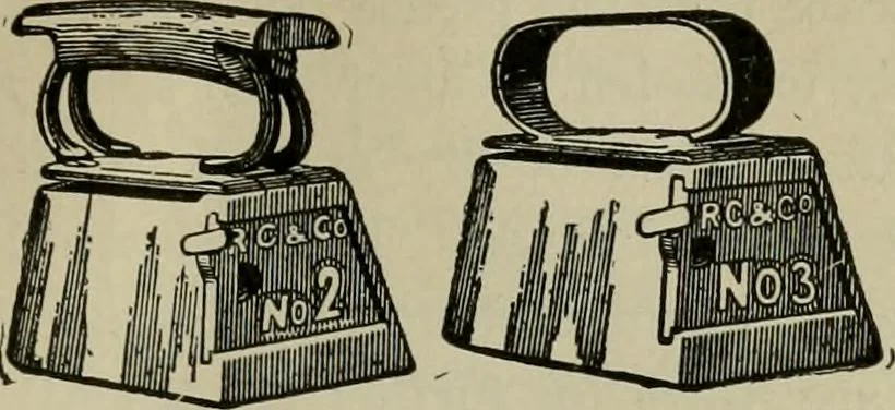 An illustration from Practical dry cleaner, scourer and garment dyer, comprising dry, chemical or French cleaning : purification of benzine, removal of stains or spotting, wet cleaning, including the cleaning of Palm Beach suits and other summer fabrics, 1919, leaf 302