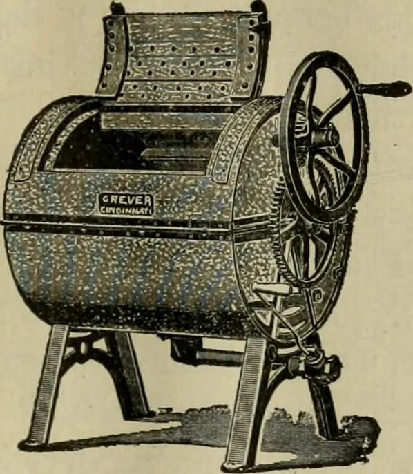An illustration from Practical dry cleaner, scourer and garment dyer, comprising dry, chemical or French cleaning : purification of benzine, removal of stains or spotting, wet cleaning, including the cleaning of Palm Beach suits and other summer fabrics, 1919, leaf 66