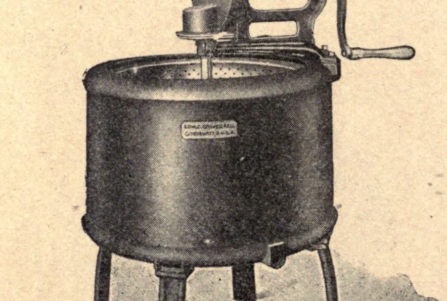 An illustration from The practical dry cleaner, scourer, and garment dyer : comprising dry or chemical cleaning; purification of benzine .., 1907, leaf 52
