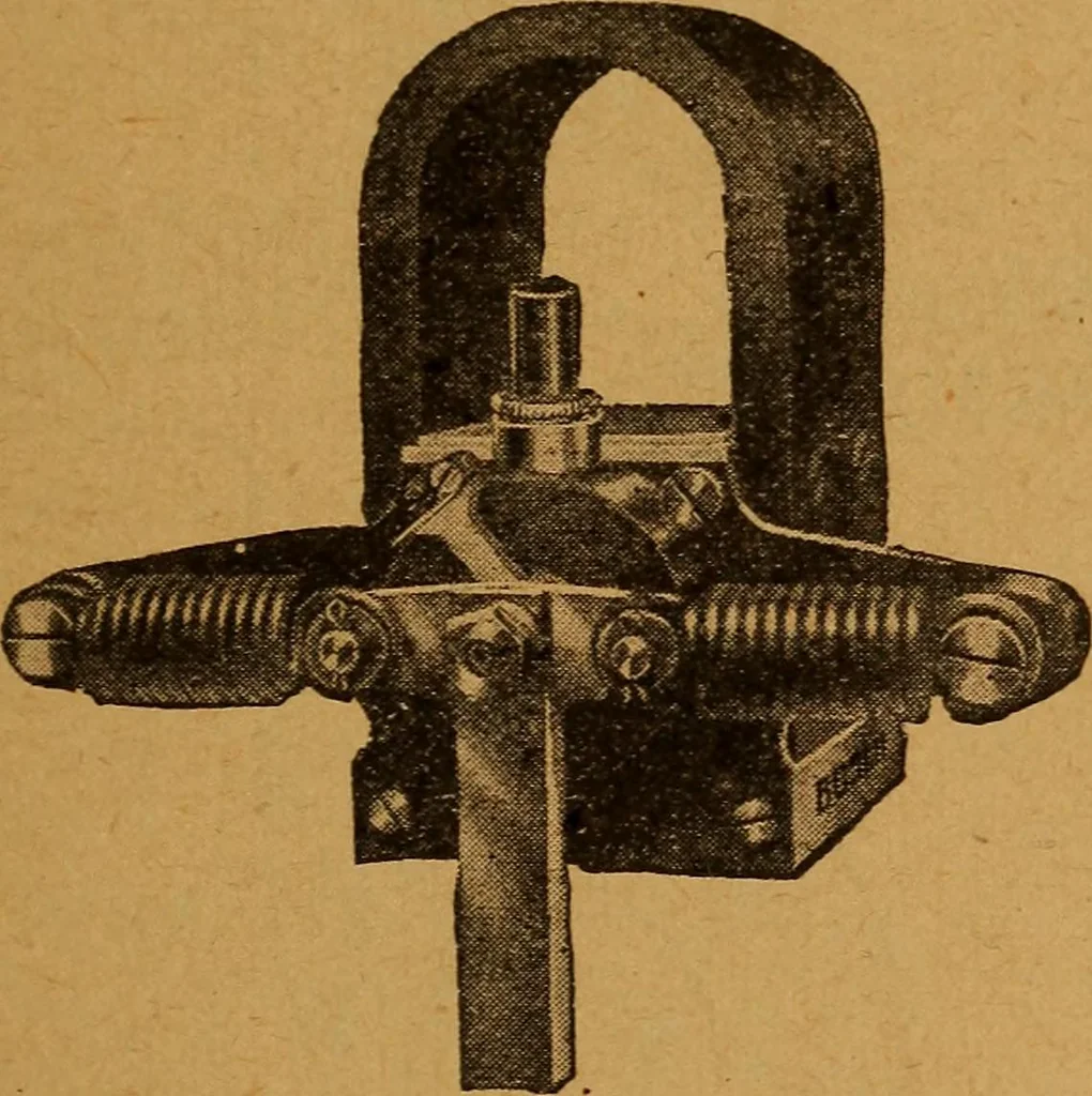 An illustration from Practical hand book of gas, oil and steam engines, stationary, marine, traction; gas burners, oil burners, etc.; farm, traction, automobile, locomotive; a simple, practical and comprehensive book on the construction, operation and repair of all kinds of engines, 1916, leaf 264